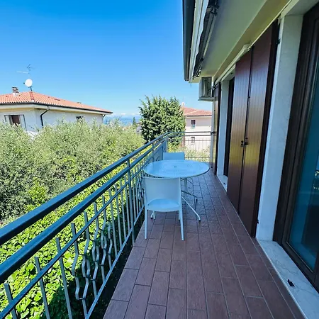 Golden * لاتيزي